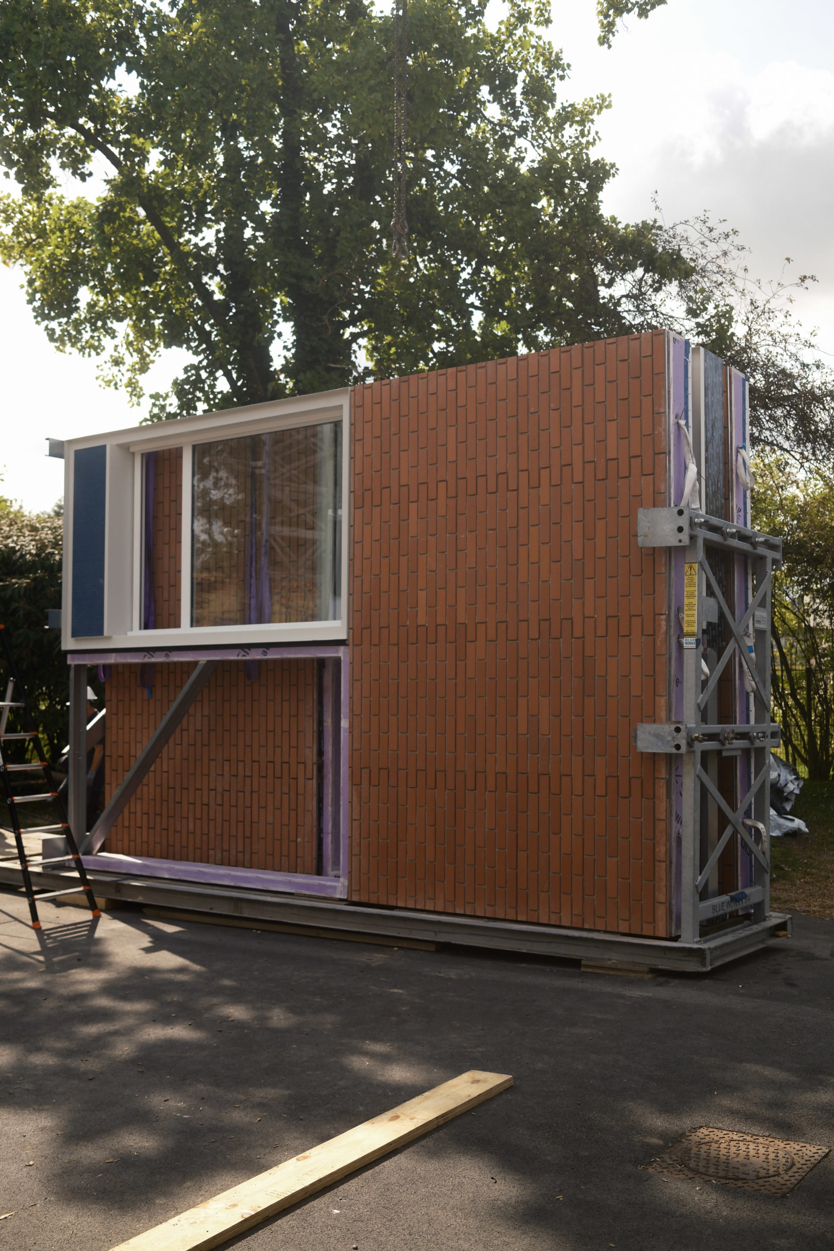 BuildUp - Retrofitt - Wall pannel - wall details - on site- Lille project